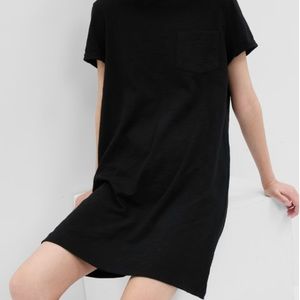Black pocket tee shirt dress
